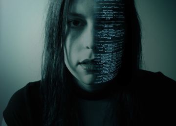 La ciberseguridad mundial mejoraría si velasen por ella más mujeres