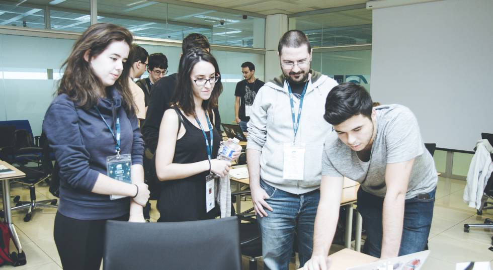 El talento joven se reúne para desarrollar videojuegos