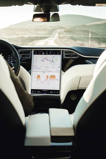 Tesla Model S P100D: un relámpago en el asfalto