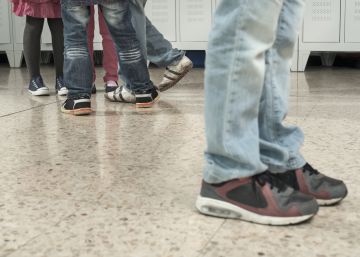 El ciberacoso afecta más a los colegios que prohíben los móviles
