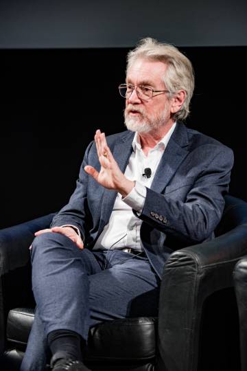 Pentland durante la presentación del libro de OpenMind.