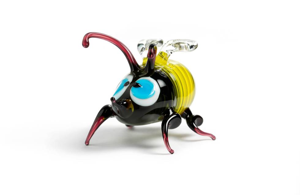 Una abeja robótica para dominarlas a todas