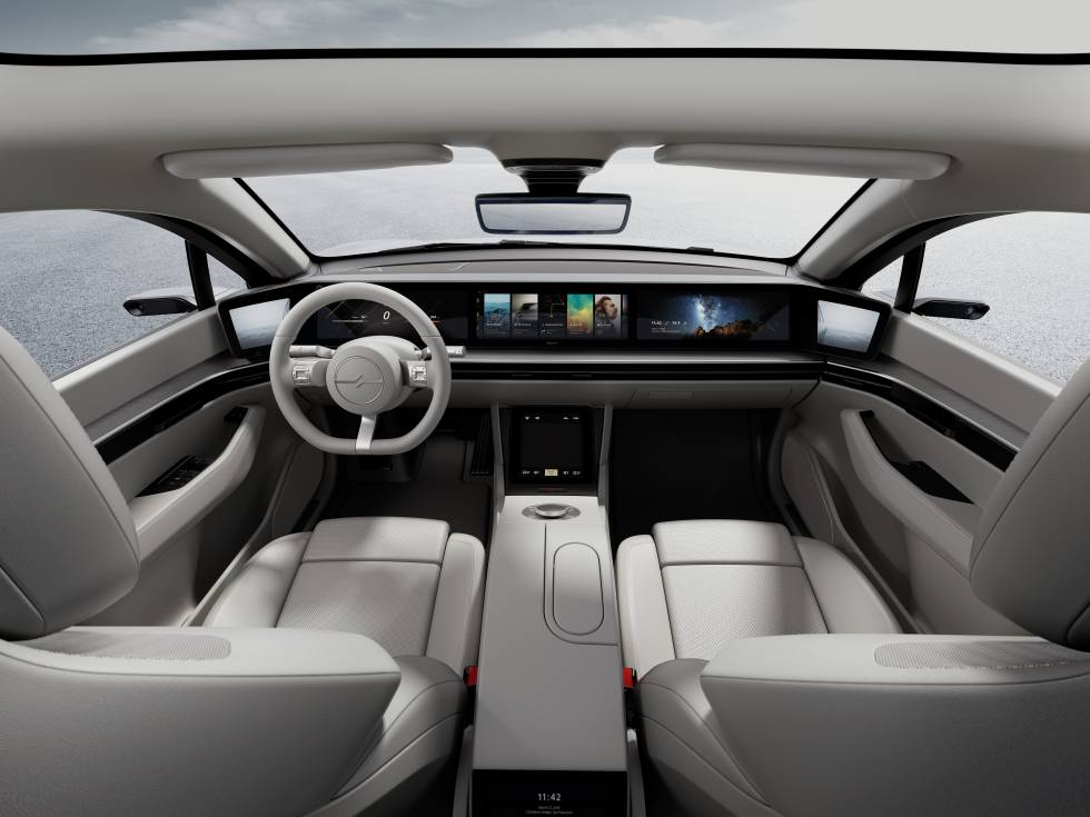 Sony Vision S interior