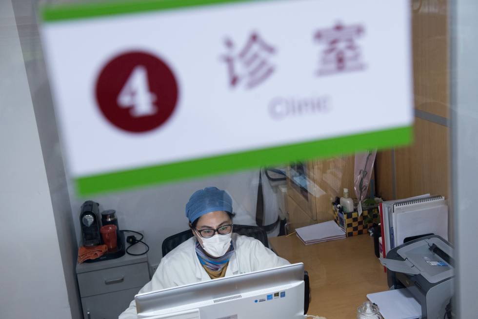 Imagen de uno de los cubículos utilizados por los médicos que atienden a los pacientes 'online'.