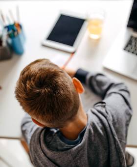 ¿Es tan fácil copiar en un examen virtual? Esta herramienta vigila a los alumnos